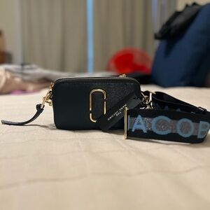 NWT Marc Jacobs Camera Bag purse.  Navy blue, grey and silver.